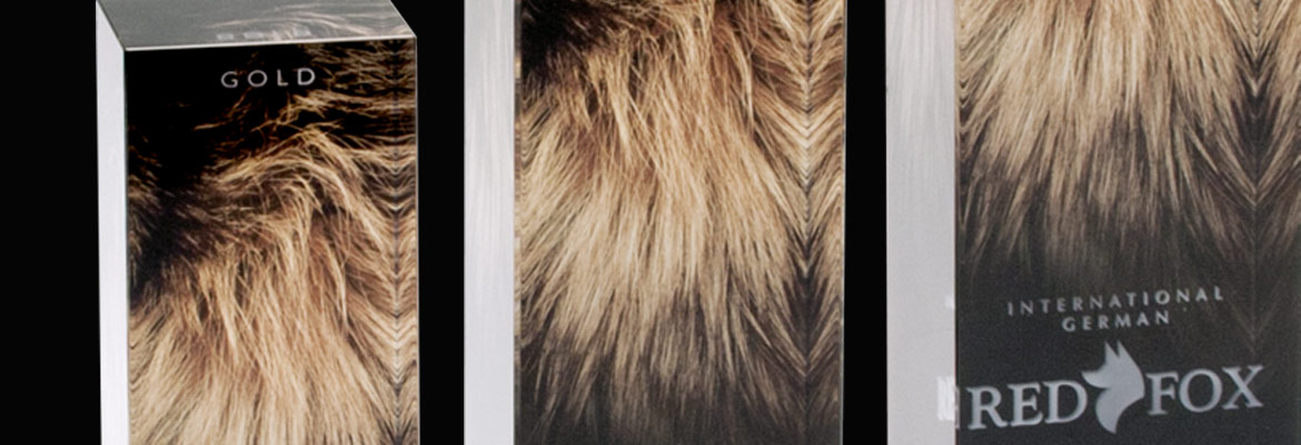 Contento Trophies & Awards: Kombination Laserinnengravur in Glas & farbiger Digitaldruck